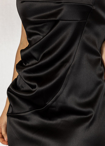 Чорна вечірня сукня з відкритими плечима Time of Style однотонна