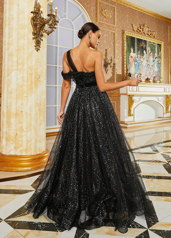 Черное праздничный платье на одно плечо SHEIN однотонное