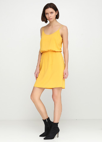 Желтое кэжуал платье Gingier Studio однотонное
