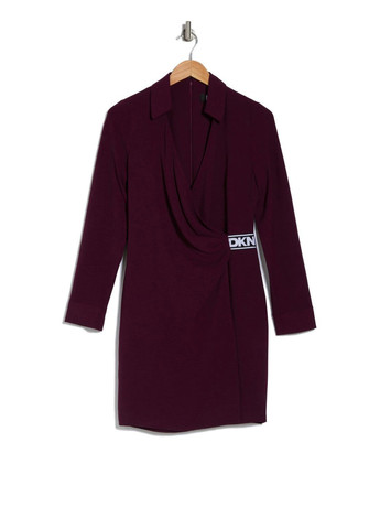Фіолетова кежуал сукня на запах DKNY однотонна