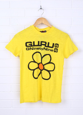 Желтая летняя футболка Guru