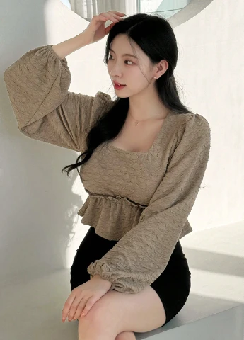 Бежевая блуза SHEIN