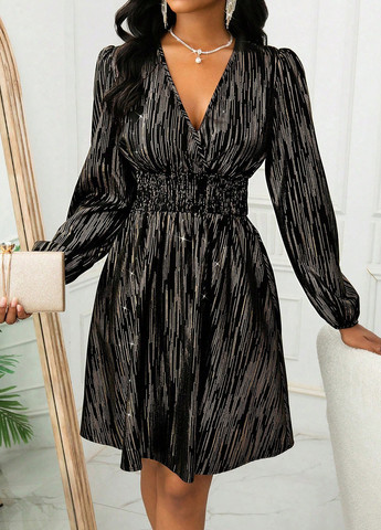 Чорна коктейльна сукня з спідницею-сонце, в стилі армпір SHEIN з абстрактним візерунком