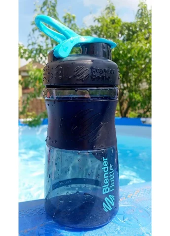 Спортивна пляшка-шейкер 590 мл Blender Bottle (232677770)