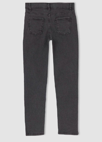 Темно-серые демисезонные зауженные джинсы DeFacto