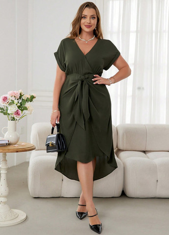 Оливкова (хакі) кежуал сукня на запах SHEIN однотонна