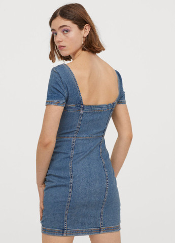 Синее джинсовое платье с открытой спиной H&M однотонное