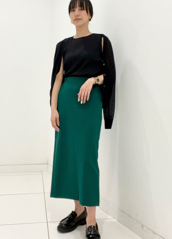 Зеленая кэжуал однотонная юбка Uniqlo а-силуэта (трапеция)