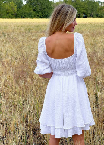 Белое кэжуал платье с воланами romashka Ромашка однотонное