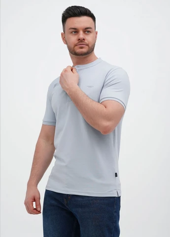 Світло-блакитна футболка Trend Collection