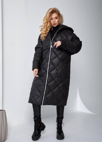 Черное Женское стеганое зимнее пальто черного цвета р.50/56 374597 New Trend