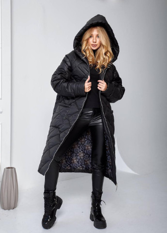 Черное Женское стеганое зимнее пальто черного цвета р.50/56 374597 New Trend