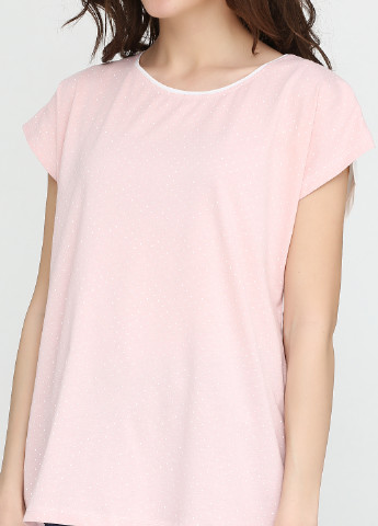 Світло-рожева літня футболка Black Rose