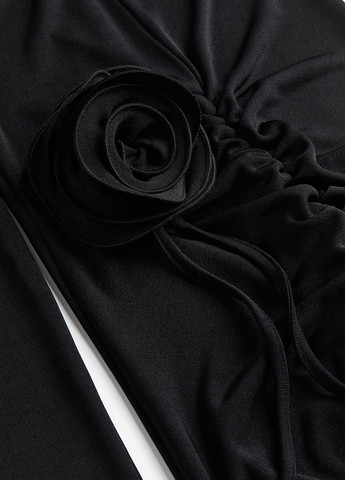 Черное коктейльное, кэжуал платье H&M однотонное