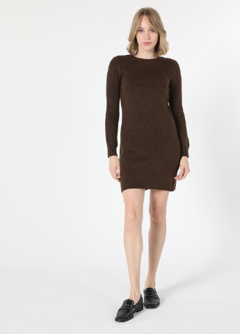 Темно-коричневое кэжуал платье платье-свитер Colin's однотонное