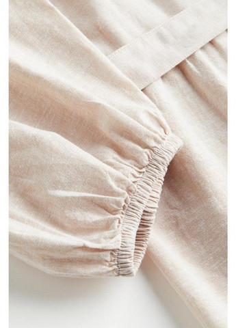 Світло-бежева кежуал сукня на запах H&M однотонна