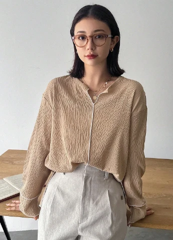 Бежева блуза SHEIN