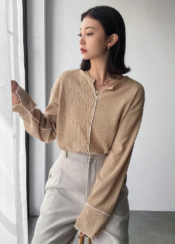 Бежева блуза SHEIN