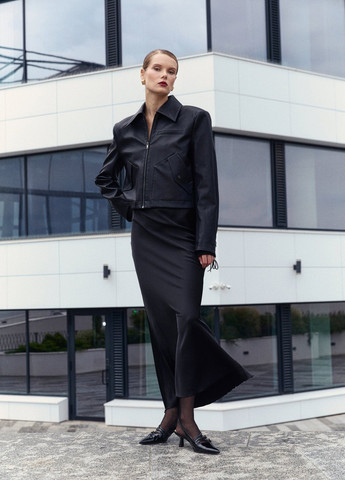 Чорна демісезонна куртка куртка-піджак Gepur