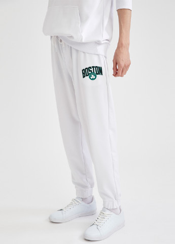 Белые спортивные демисезонные джоггеры брюки DeFacto