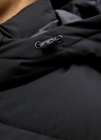 Темно-зелена демісезонна куртка Jack & Jones