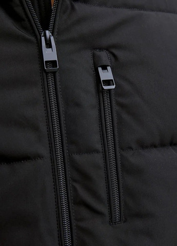 Темно-зелена демісезонна куртка Jack & Jones