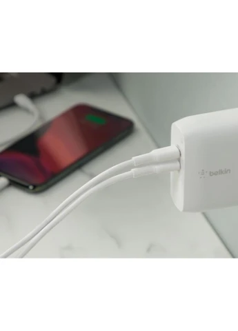 Зарядное устройство GAN (50+18W) Dual USB-С, white (WCH003VFWH) Belkin (216637700)