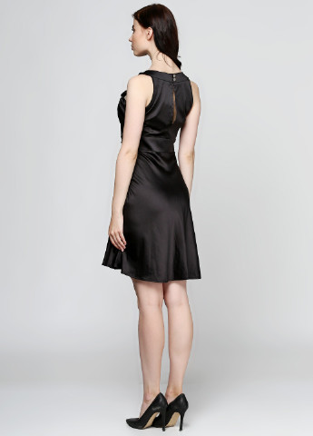 Черное коктейльное платье Phard однотонное