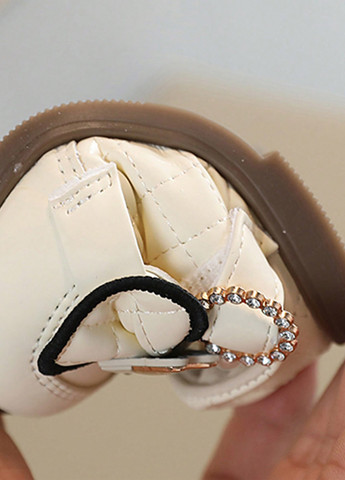 Молочные туфли на низком каблуке SHEIN