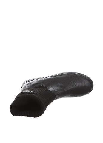 Осенние ботинки Seastar с металлическими вставками из искусственной кожи