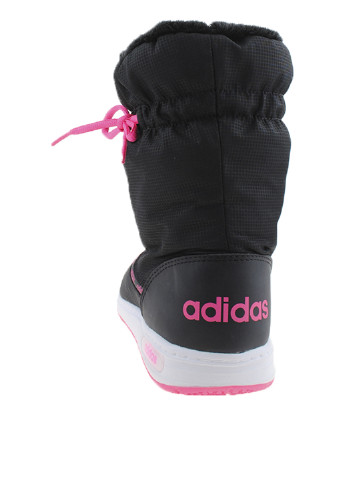 Черные зимние полусапоги adidas