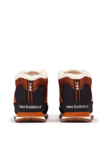Коричневые зимние ботинки New Balance