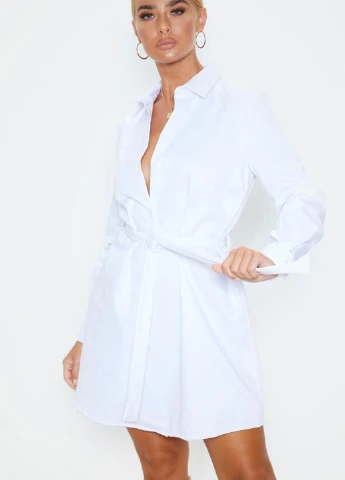 Белое кэжуал платье рубашка PrettyLittleThing однотонное