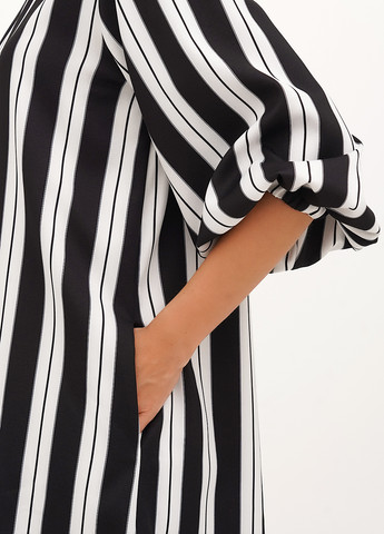 Чорно-білий кежуал сукня Vicolo в смужку