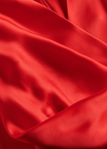 Красное кэжуал платье на запах Reserved однотонное