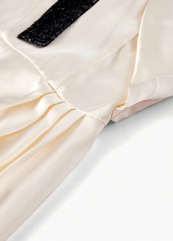 Світло-бежева вечірня, коктейльна сукня на одне плече SHEIN однотонна