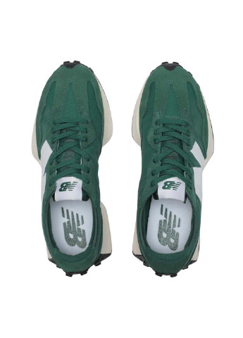 Зеленые демисезонные кроссовки New Balance