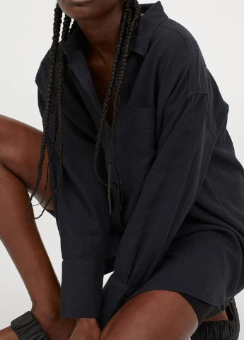 Черная кэжуал рубашка однотонная H&M