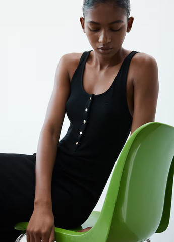 Чорна сукня H&M однотонна