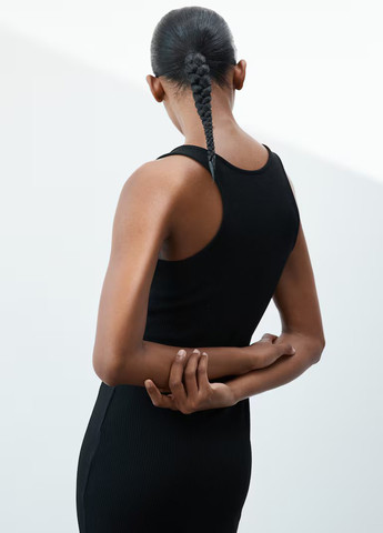 Чорна сукня H&M однотонна