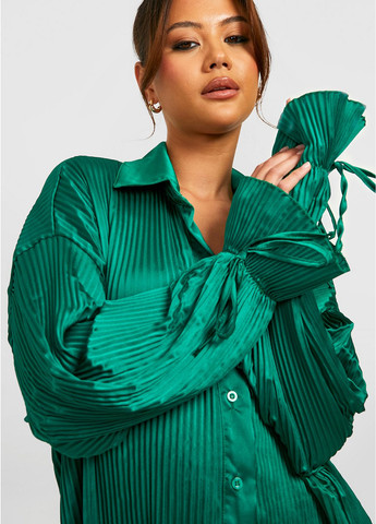 Зелена кежуал сукня сукня-сорочка, плісована Boohoo однотонна
