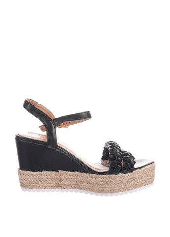 Черные босоножки Sopra с ремешком