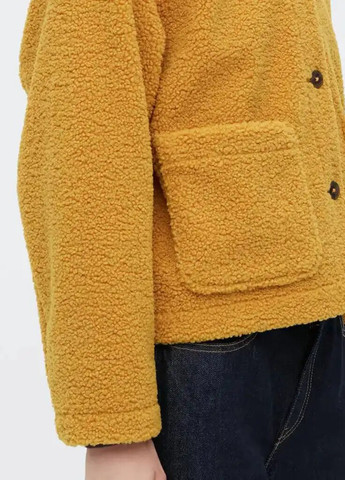 Жовта демісезонна куртка Uniqlo