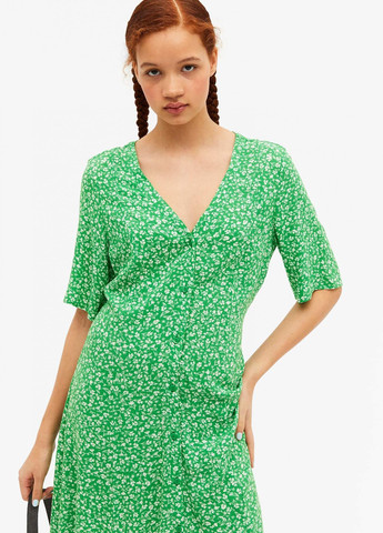 Зеленое коктейльное платье рубашка Monki с цветочным принтом