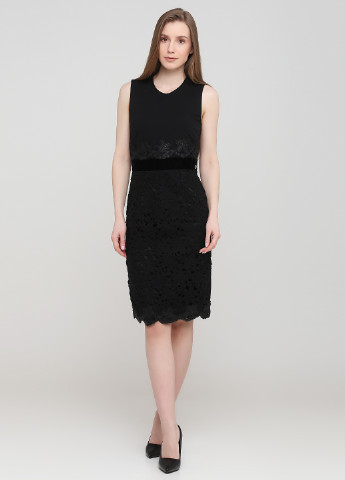 Женское демисезонное Платье футляр Angelo Marani однотонное