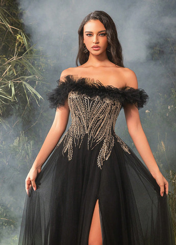 Чорна вечірня сукня пачка, з відкритими плечима SHEIN однотонна