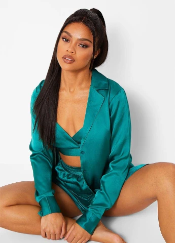 Изумрудная всесезон пижама (топ, рубашка, шорты) Boohoo
