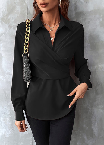 Чёрная блуза на запах, с баской SHEIN