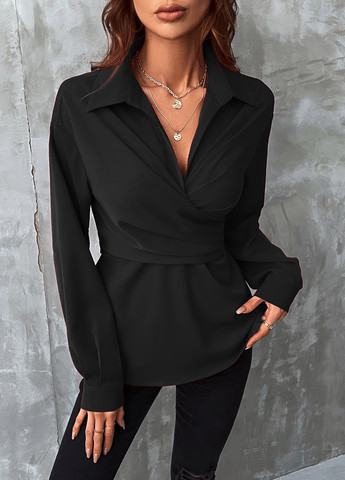 Чёрная блуза на запах, с баской SHEIN