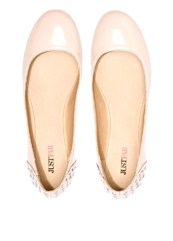Женские балетки JustFab | бежевые однотонные заклепки искусственная кожа (22189099)